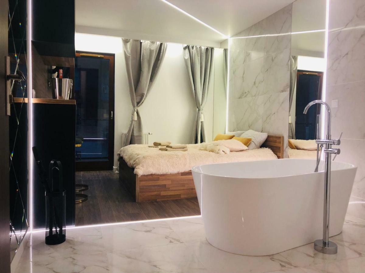 Yourapart Chmielna Park Exclusive Z Wanna Wolnostojaca Lub Jacuzzi 格但斯克 外观 照片