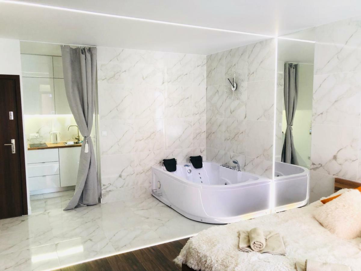 Yourapart Chmielna Park Exclusive Z Wanna Wolnostojaca Lub Jacuzzi 格但斯克 外观 照片